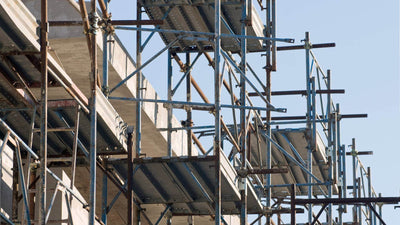Comment calculer le poids au m2 d'un échafaudage ?
